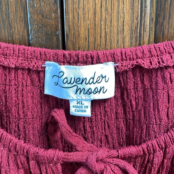 Textured bubble sleeve top - Picture 2 of 3